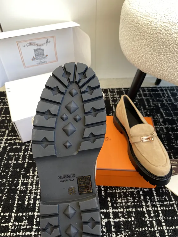 Hermes Shoe 